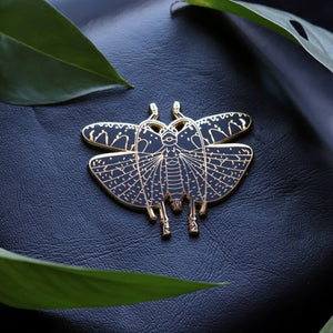 Grasshopper enamel pin