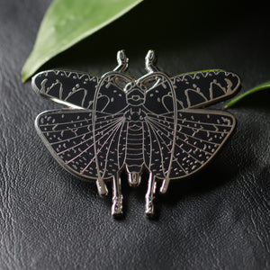 Grasshopper enamel pin